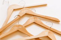Touching DIY Personalized Bridesmaids Hangers2