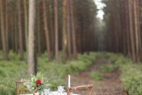 cozy-and-romantic-wild-woodland-bridal-elopement-shoot-12