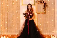 edgar-allen-poe-inspired-moody-black-gold-and-red-wedding-inspiration-12