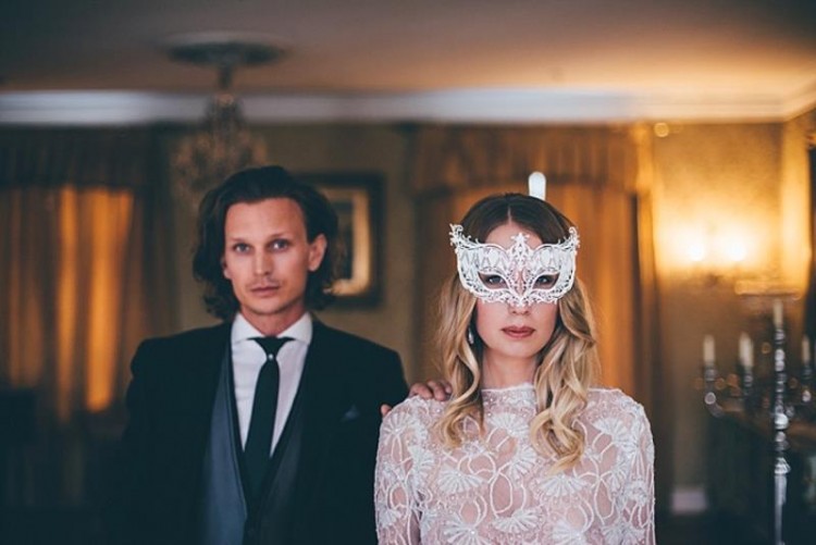 Luxurious Vintage And Scandinavian Bohemian Wedding Shoot