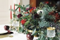 red-green-and-gold-fairytale-christmas-wedding-inspiration-12