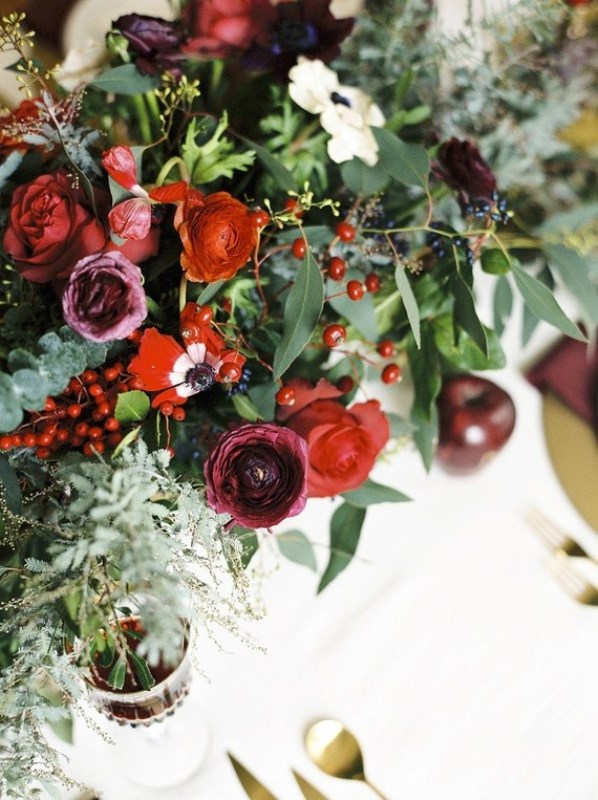 Picture Of red green and gold fairytale christmas wedding inspiration  16