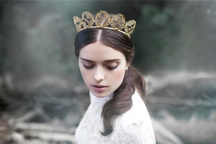 ‘The Evocative Prequel’ Bridal Headpiece 2016 Collection From Viktoria Novak