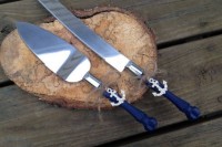 wedding cake knives with beautiful nautical handles and anchors are amazing to give them as wedding gifts or prepare as wedding accessories