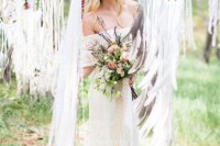 25-romantic-spring-bohemian-bridal-looks-to-get-inspired-7