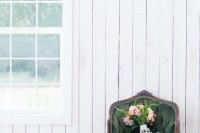charming-pastel-and-emerald-barn-wedding-5