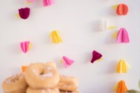 fun-and-pretty-diy-crepe-paper-flower-garland-for-bridal-shower-decor-1
