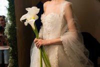 a minimalist long stem wedding bouquet
