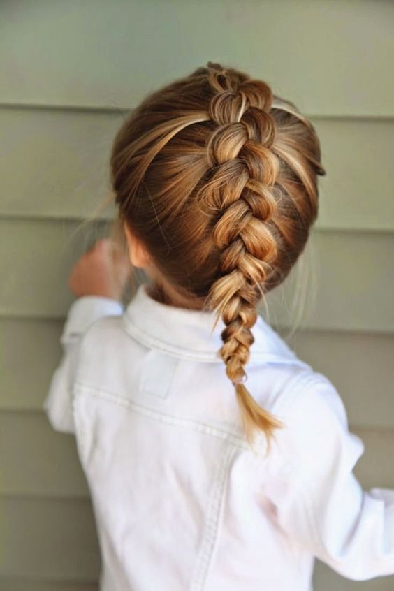 a stylish and cool braid on top is a pretty and cool idea for many weddings and can last all day long