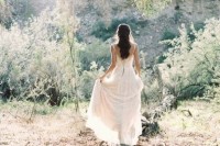 ethereal-and-romantic-woodland-bridal-shoot-2