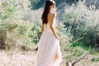 ethereal-and-romantic-woodland-bridal-shoot-4