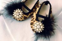 leopard flats with pearl and rhinestone embellishments and black fur look veyr glam and very trendy