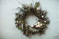 DIY romantic wreath