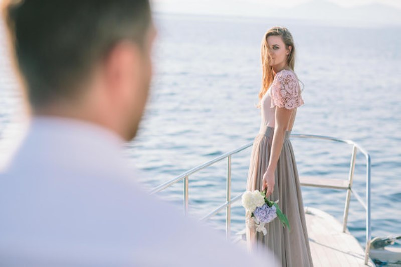 Romantic nautical themed anniversary session on a yacht  13