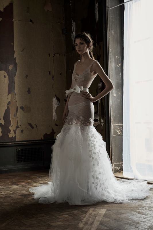 Sensual Spring 2016 ‘Hotel Madrid’ Bridal Dresses Collection From Vera Wang