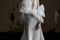sensual-spring-2016-hotel-madrid-bridal-dresses-collection-from-vera-wang-13