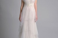 the-hottest-2016-wedding-trend-16-flirty-tiered-gowns-for-a-bride-3