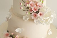 a lovely neutral wedding cake
