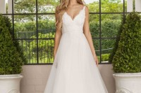 enchantment-wedding-dress-collection-from-lisa-gowing-10