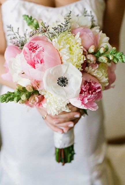 Gorgeous Ideas To Incorporate Anemones Into Your Wedding