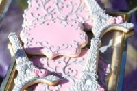 pink Eiffel Tower cookies are amazing for a Parisian-themed bridal shower party, they will be gorgeous as sweets or favors