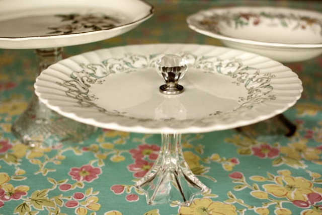 Vintage DIY Cake Stands For Your Wedding Table