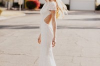 airy-springsummer-2016-wedding-dress-collection-from-sarah-seven-1