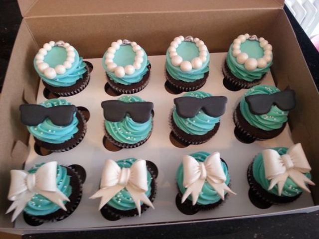 breakfast at Tiffany's inspired cupcakes done in black, white and tiffany blue