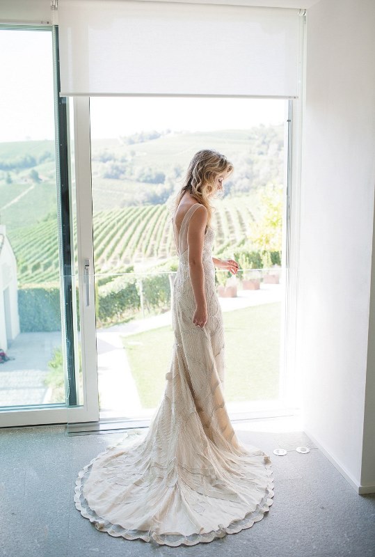 Picture Of glamorous yet relaxed italian countryside wedding  2
