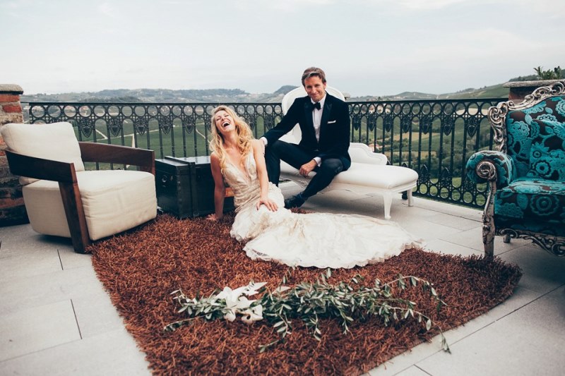 Picture Of glamorous yet relaxed italian countryside wedding  20