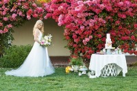 modern-serenity-and-yellow-outdoor-wedding-shoot-22