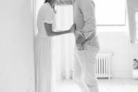 naturally-beautiful-and-intimate-engagement-photos-at-home-1