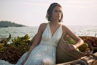 sensuous-yet-comfy-bhldn-honeymoon-outfits-collection-13