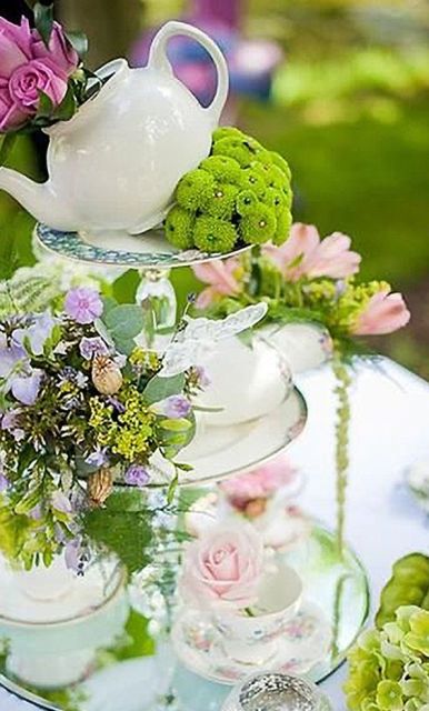 22 Fairy Alice In Wonderland Themed Bridal Shower Ideas - Weddingomania