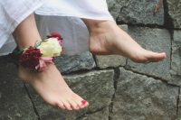 Gorgeous DIY Flower Anklet