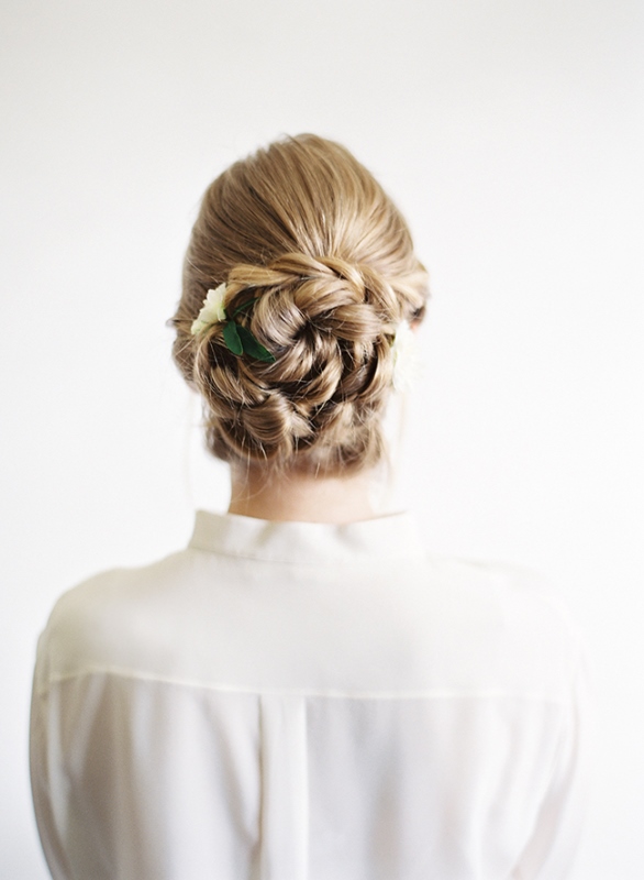 Stunning DIY Twisted Wedding Hair Updo