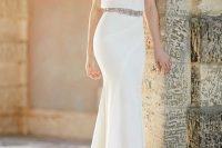 06 20s-inspired sheath wedding gown