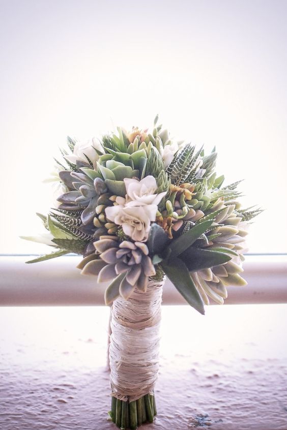 succulents wedding bouquet