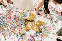black and gold wedding filled with confetti and champagne-12