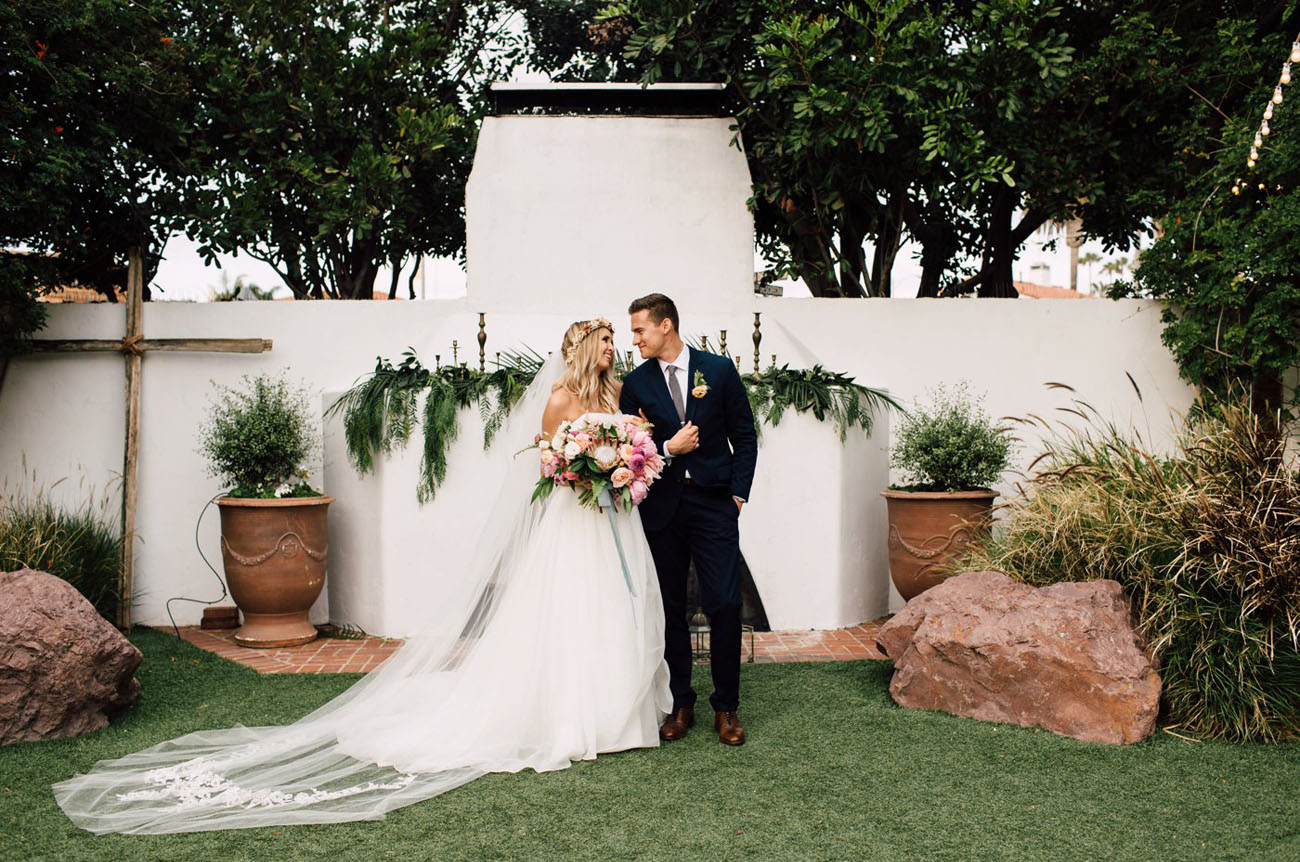 This wedding is inspired by tropics and boho chic, it's eclectic and eye catchy