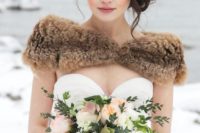 05 don’t use SPF products on your winter wedding day to avoid that paled out look outside