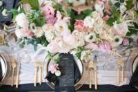 06 Gorgeous blush florals make this table adorable