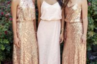 07 gold bridesmaids’ dresses and a blush dress for th emaid of honor