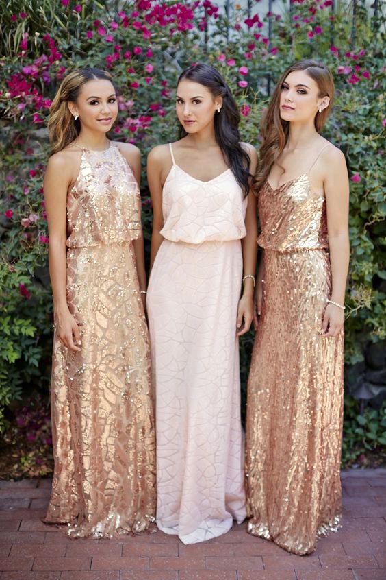 gold bridesmaids' dresses and a blush dress for th emaid of honor