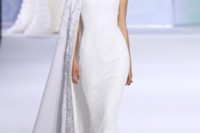 18 Ralph&Russo halter neckline white wedding dress with a cover