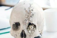 36 skull decoration with beads and pearls
