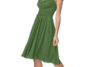 Flirty green knee-length dress with heels
