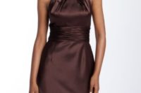 a halter neckline fitting brown bridesmaid dress is a cool idea for the fall and winter