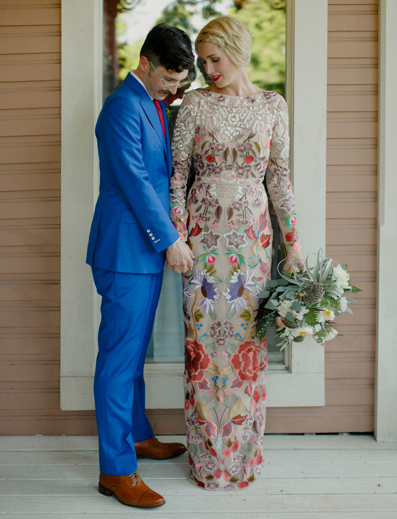 Picture Of Playful And Colorful Wedding In Texas 8