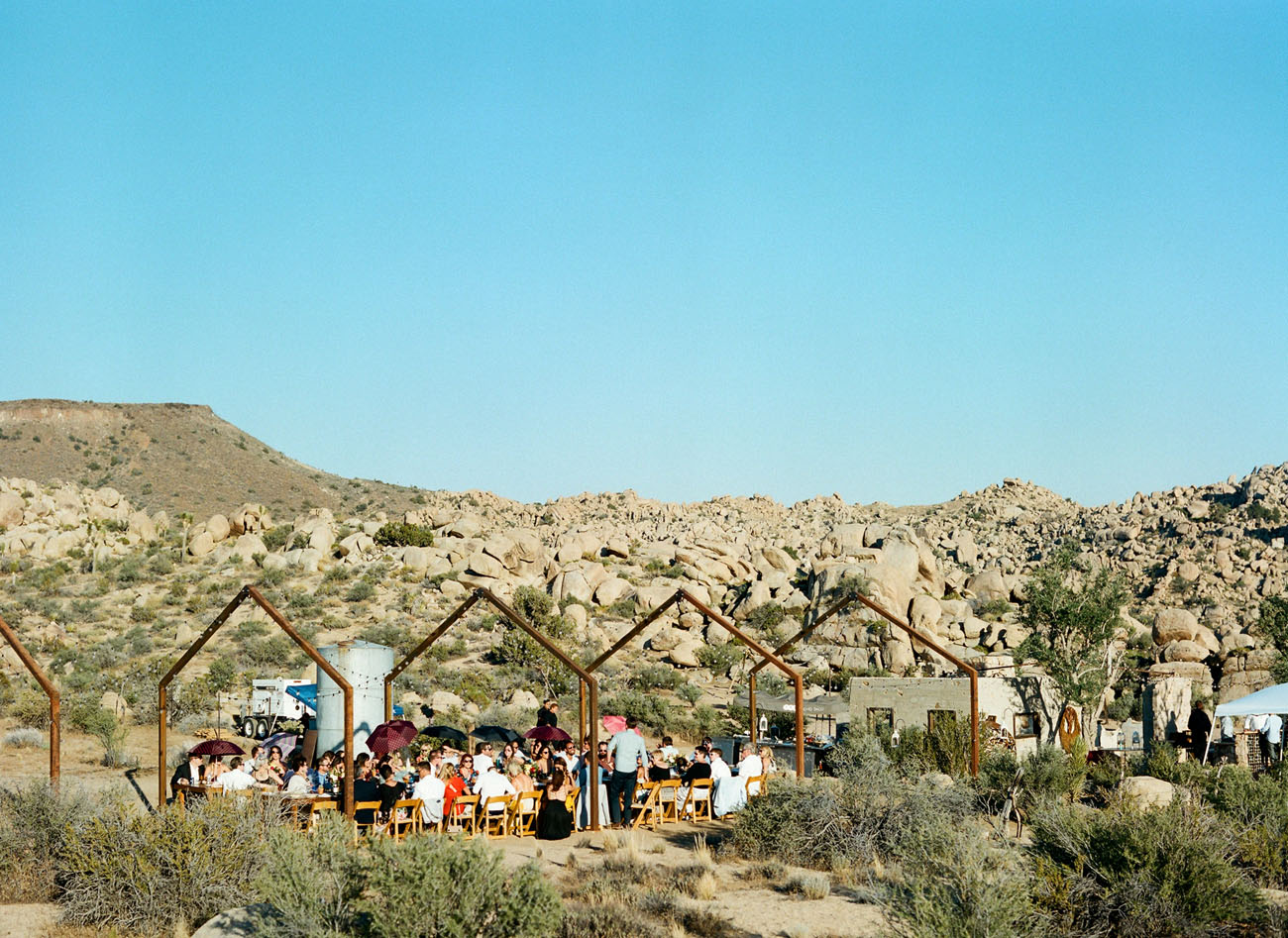 Picture Of Retro Styled Desert Wedding In Joshua Tree 16